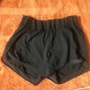Athleta Mesh Racer Run Short 4”